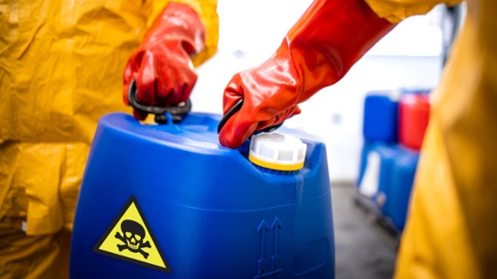 3 Common Chemicals That Require Chemical Protective Gear