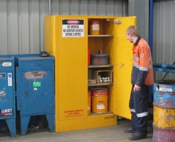 Locking flammable cabinet-2