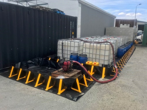 Portable Containment Bund with IBCs-1
