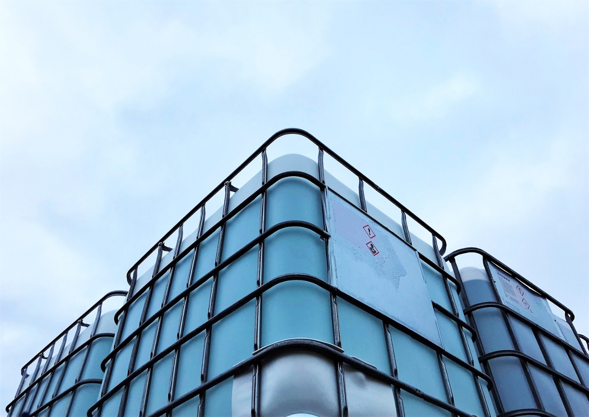 IBC of chemicals in outdoor workplace